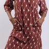 chemise indigena vermelha detalhe
