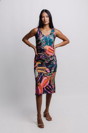 Vestido Midi Canelado - Caju Tucano Folhas Fundo Preto